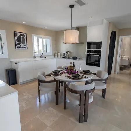 Luxe Penthouse In Golf Paradijs *